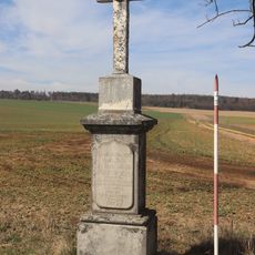 Kříž u silnice 152 západně od Račic