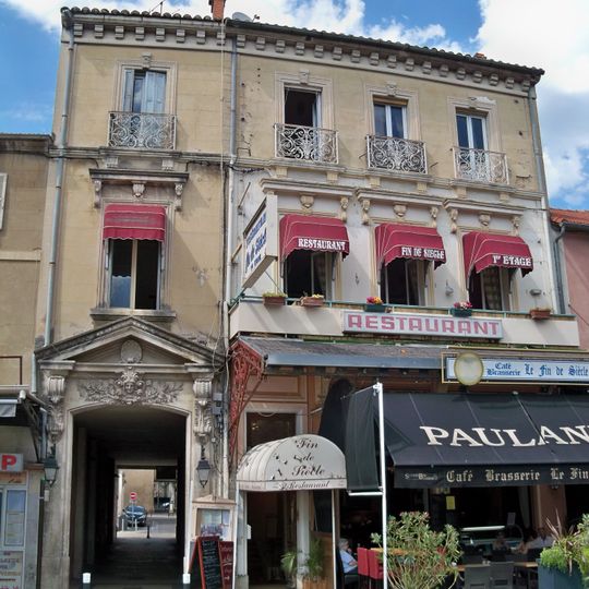 Café Le Fin de Siècle