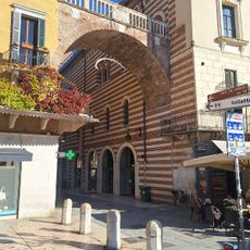 Arco della Costa