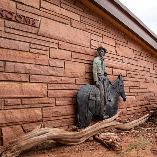 Saddlehorn Visitor Center