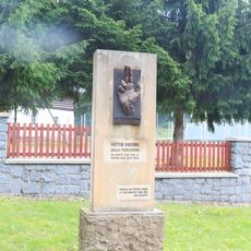 Pomník padlým v Dlouhé