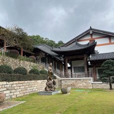 Wanfu Temple