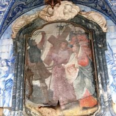 Passos da Via Sacra (cinco), também denominados «capela da Rua de Alcamim», «capela da Rua de Olivença», «capela do Largo da Misericórdia», «capela do Largo São João de Deus», primitivamente na Rua da Cadeia, e «capela da Rua de André Gonçalves»