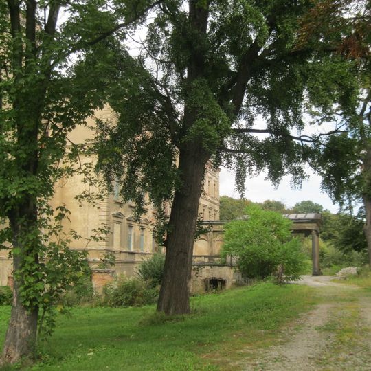 Palace park in Mrowiny