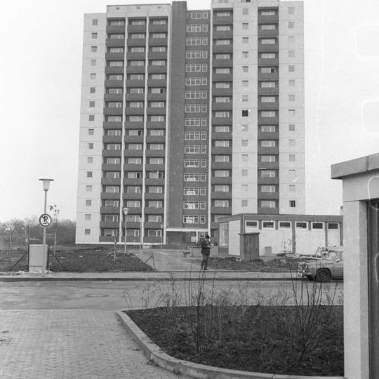 Robert-Koch-Straße 1-3