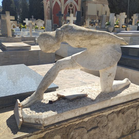 Sepulcro de la familia Meseguer