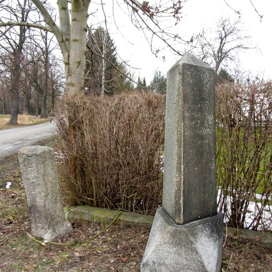 Wegesäule Dresdener Straße/Heidelandstraße