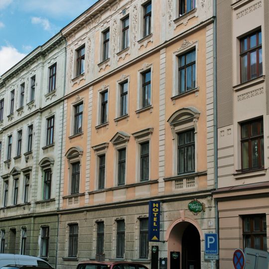 Budova hotelu Pyramida