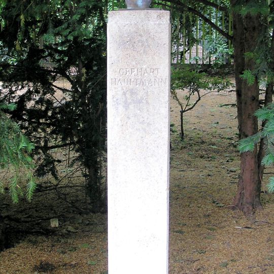 Gerhart-Hauptmann-Denkmal