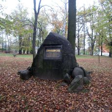 Památník v Husových sadech v Blatné