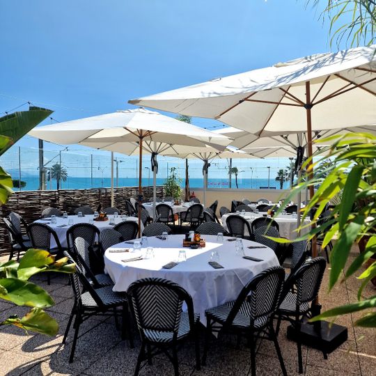 Bistro & Co