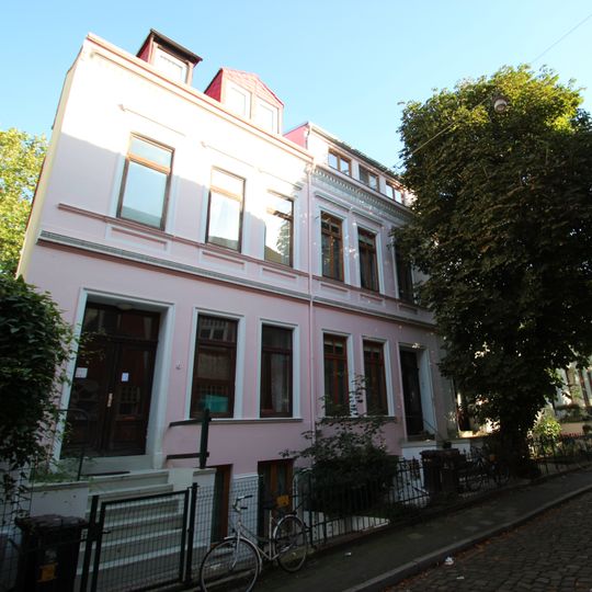 Wohnhausgruppe Weberstraße 6