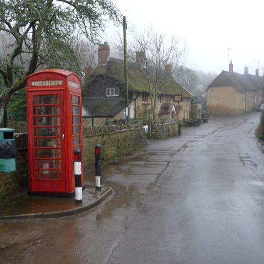 K6 Telephone Kiosk North North West Of Ilchester Arms Public House