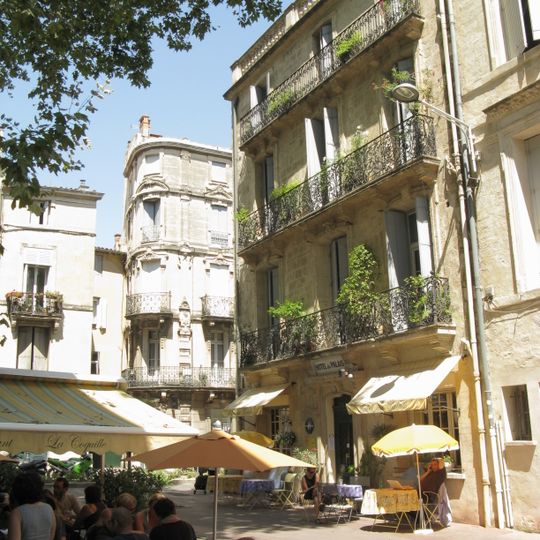 Calle del Palacio de Guilhem
