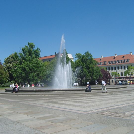 Rundbrunnen auf dem Palaisplatz