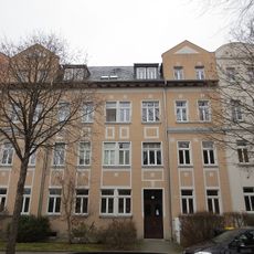 Mietshaus in geschlossener Bebauung Rößlerstraße 18d