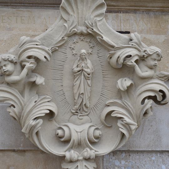 Trojičný stĺp, Trojička, kartuša III.