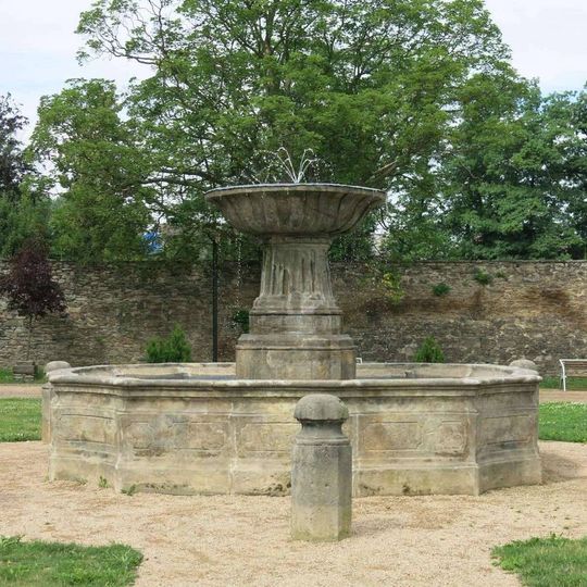 Fountain at Jílové Castle