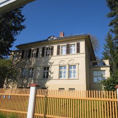 Mietvilla mit Garten und Einfriedung Flemmingstraße 2a