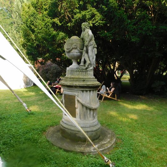 Pomník rodiny Winklerů ve Smetanových sadech v Uherském Hradišti