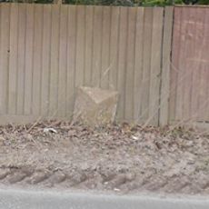 Milepost, S of Stapeley House