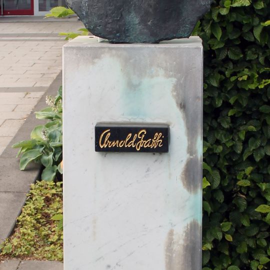 Büste Arnold Graffi