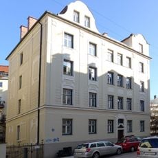 Pestalozzistraße 35