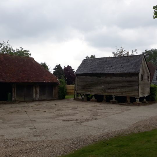 Granary 50 Metres South Of Manor House Farmhouse