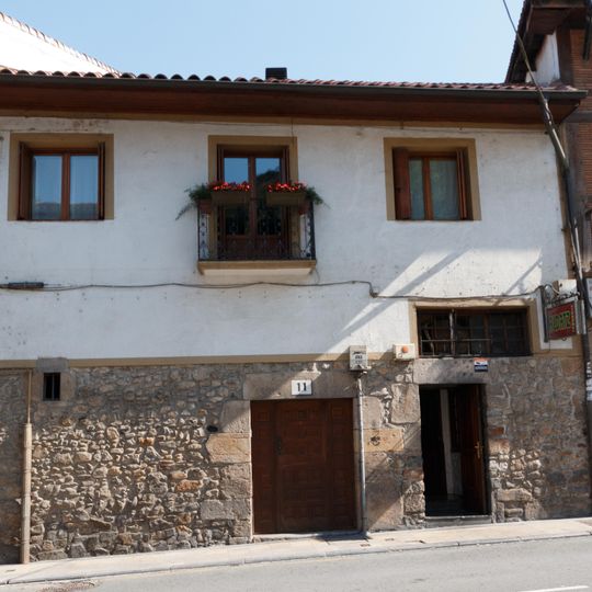 Casa Aranburuzabala 11