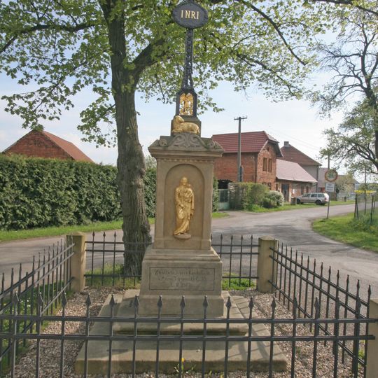 Kříž v Hlušicích