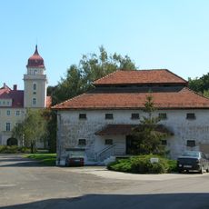 Dąbrówka Górna Palace