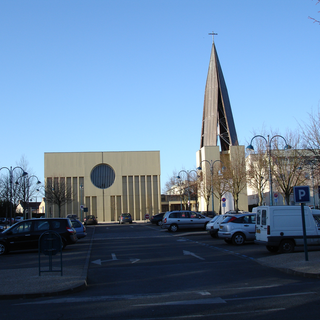 Église Sainte-Claire de Vauréal