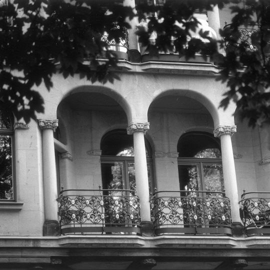 Wohn- und Geschäftshaus Dittrichring 14