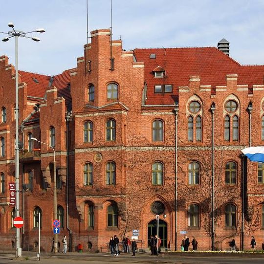 8 Wały Generała Sikorskiego in Toruń