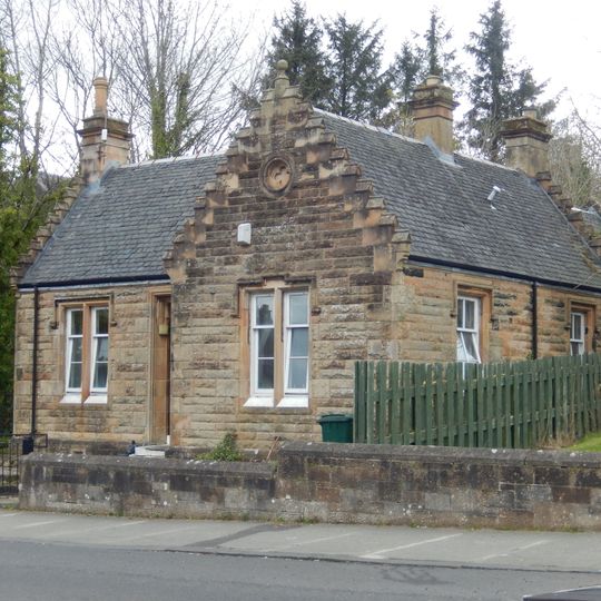 9 Argyle Street East, Helensburgh