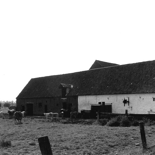 Closed farm with 19th-century Van Lancker agricultural distillery