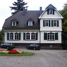 Burggarten und Burgvilla