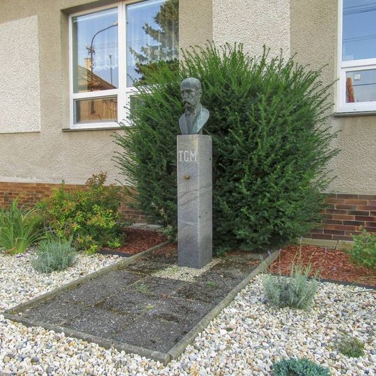 Pomník Tomáše Garrigue Masaryka v Postřelmůvku