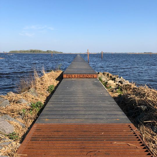 PIER+HORIZON