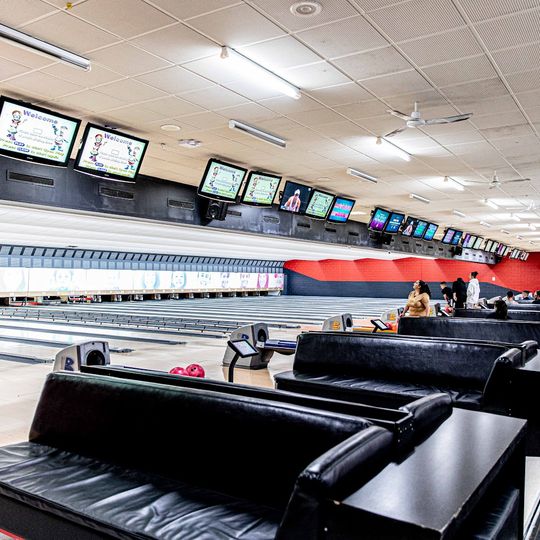 710 Split Ten Pin Bowling