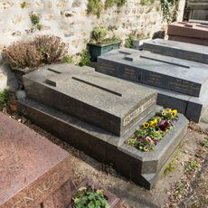 Grave of Vallet