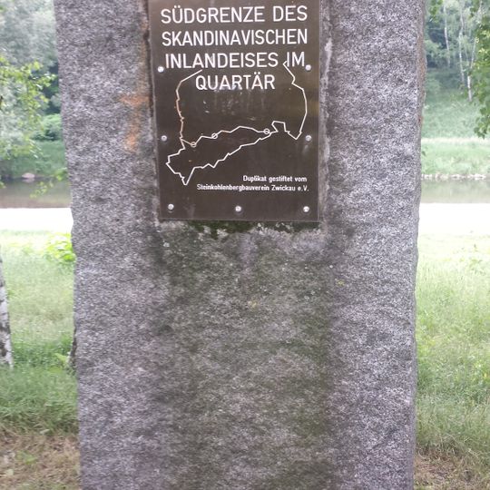 Eiszeit-Markierungsstein Muldestraße -