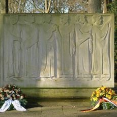 Ehrenanlage für KZ-Opfer und deutsche Soldaten (Feld K)