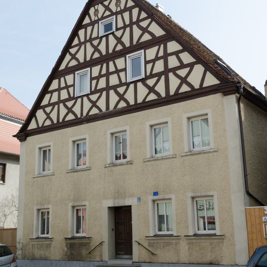 Nürnberger Straße 8