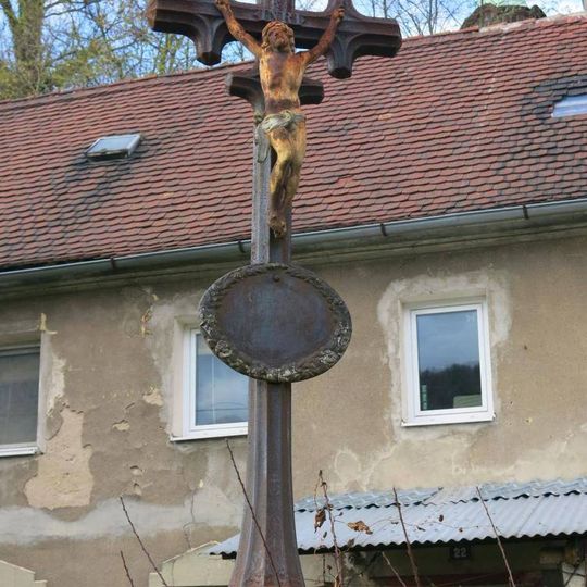 Kříž v Roztokách nad Labem