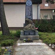Pomník padlým v Psárech