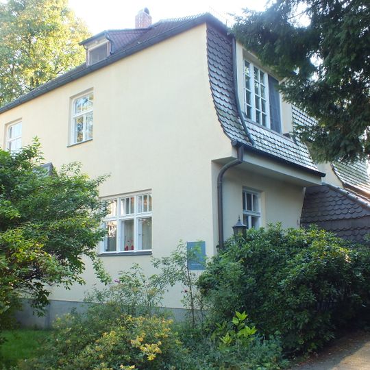 Hermann-Stockmann-Straße 18