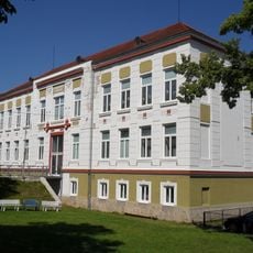 Volksschule Dunkelstein