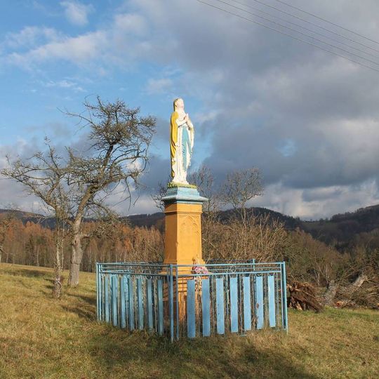 Socha Panny Marie na okraji Jakubovic