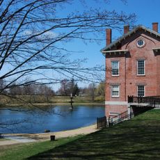 Superior Courthouse and Bartlett Mall